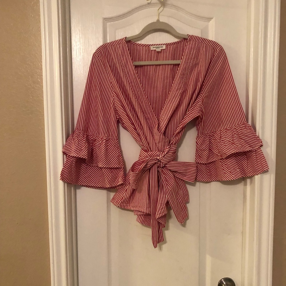 Beach lunch lounge Ariana Pinstripe Wrap Top - Picture 2 of 8